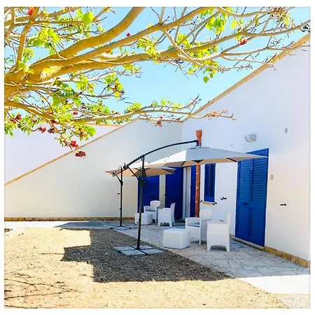 Affittacamere Canova Holidays Rooms- Affittacamere- Favignana
