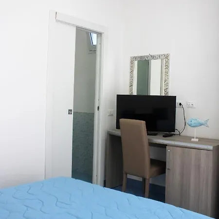 Canova Holidays Rooms- Affittacamere- * Favignana